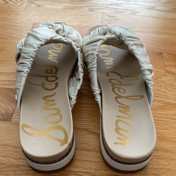 Sam Edelman Thongs. - Picture 3 of 4